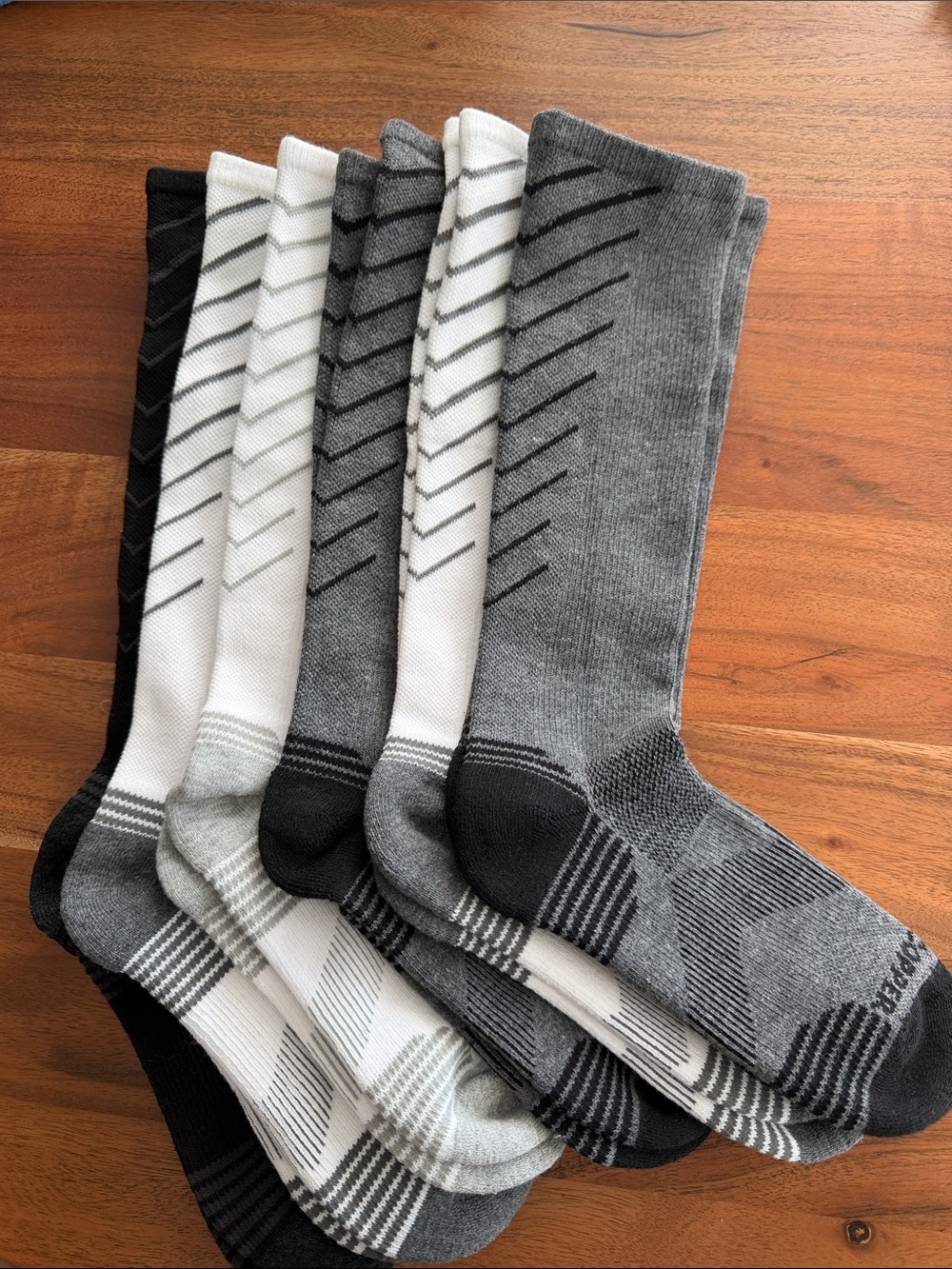 Tommie Copper 6 pack Men’s size 6-8.5